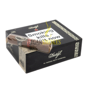Davidoff Yamasa Petit Churchill